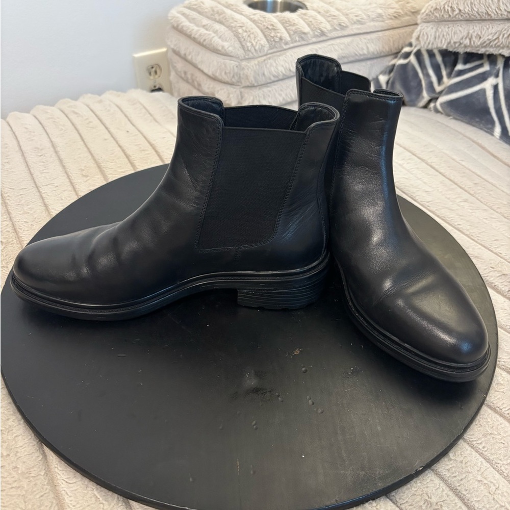 Geox Black Leather Ankle Boots